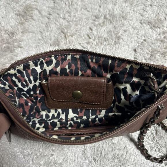 Betsy Johnson 100% Leather Wristlet Purse - Picture 5 of 8